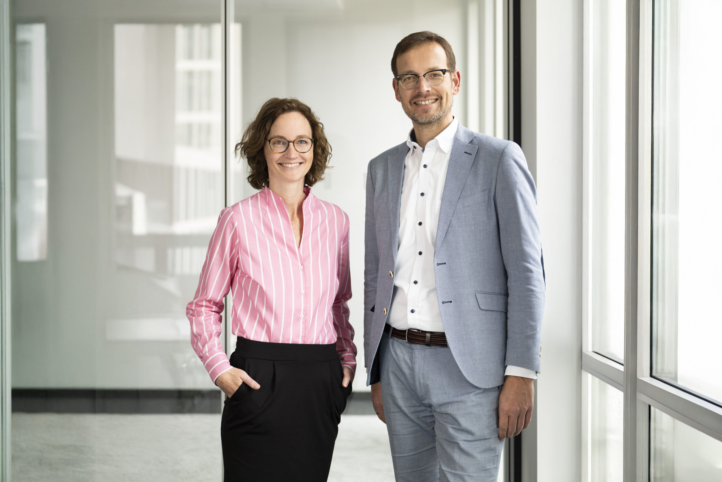 ZM-I Die Geschäftsführung der ZM-I Fire + Risk GmbH: Dr.-Ing. Claudia Unterbuchberger und Dr.-Ing. Ralf Schnetgöke.
