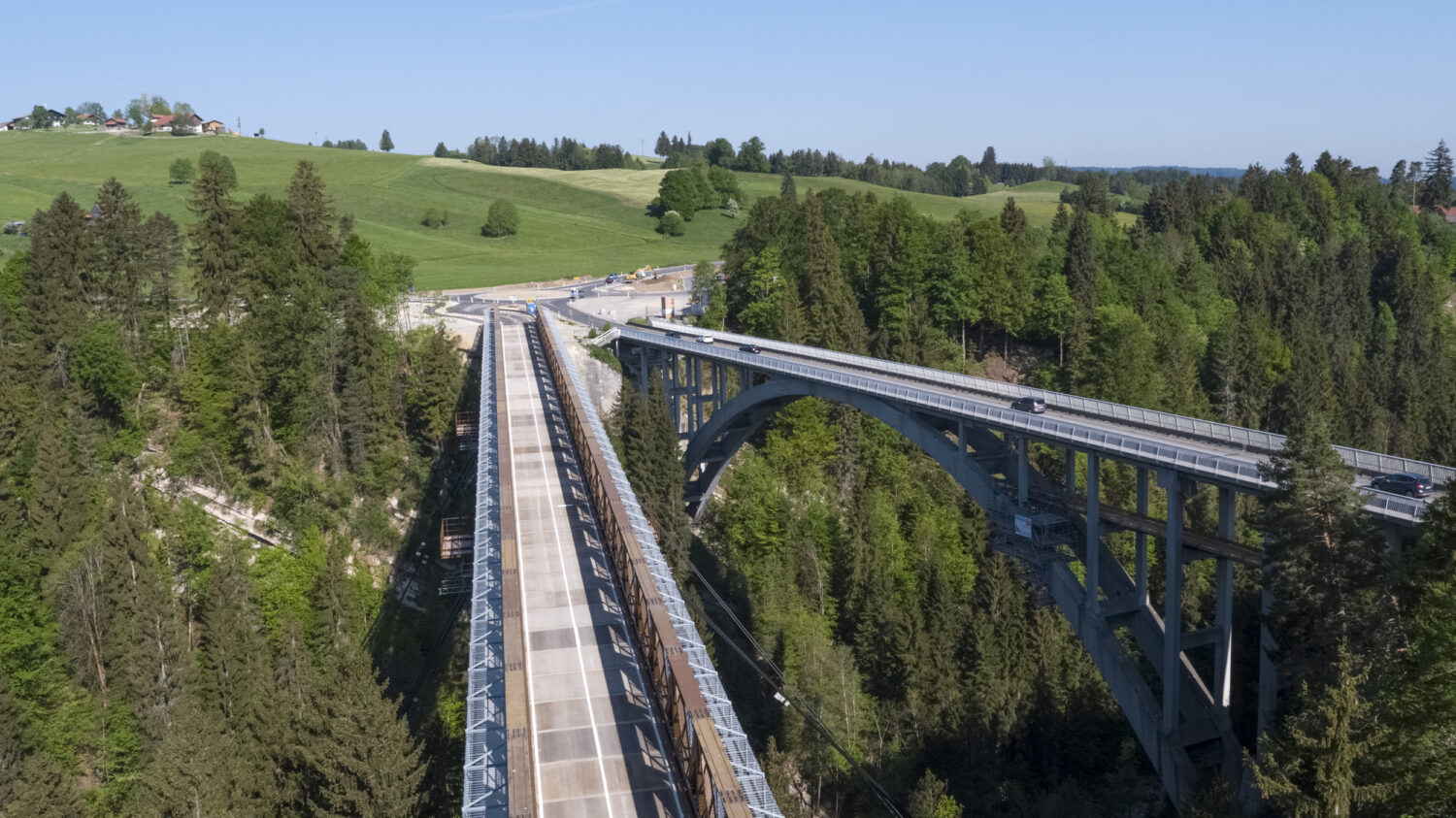 Nachrechnung Baustatische Prüfung und Bauwerksuntersuchung an der Echelsbacherbrücke 1 Baustatische Prüfung der Echelsbacher Brücke